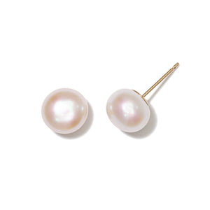 Nostalgic Glow Pearl Stud Earrings