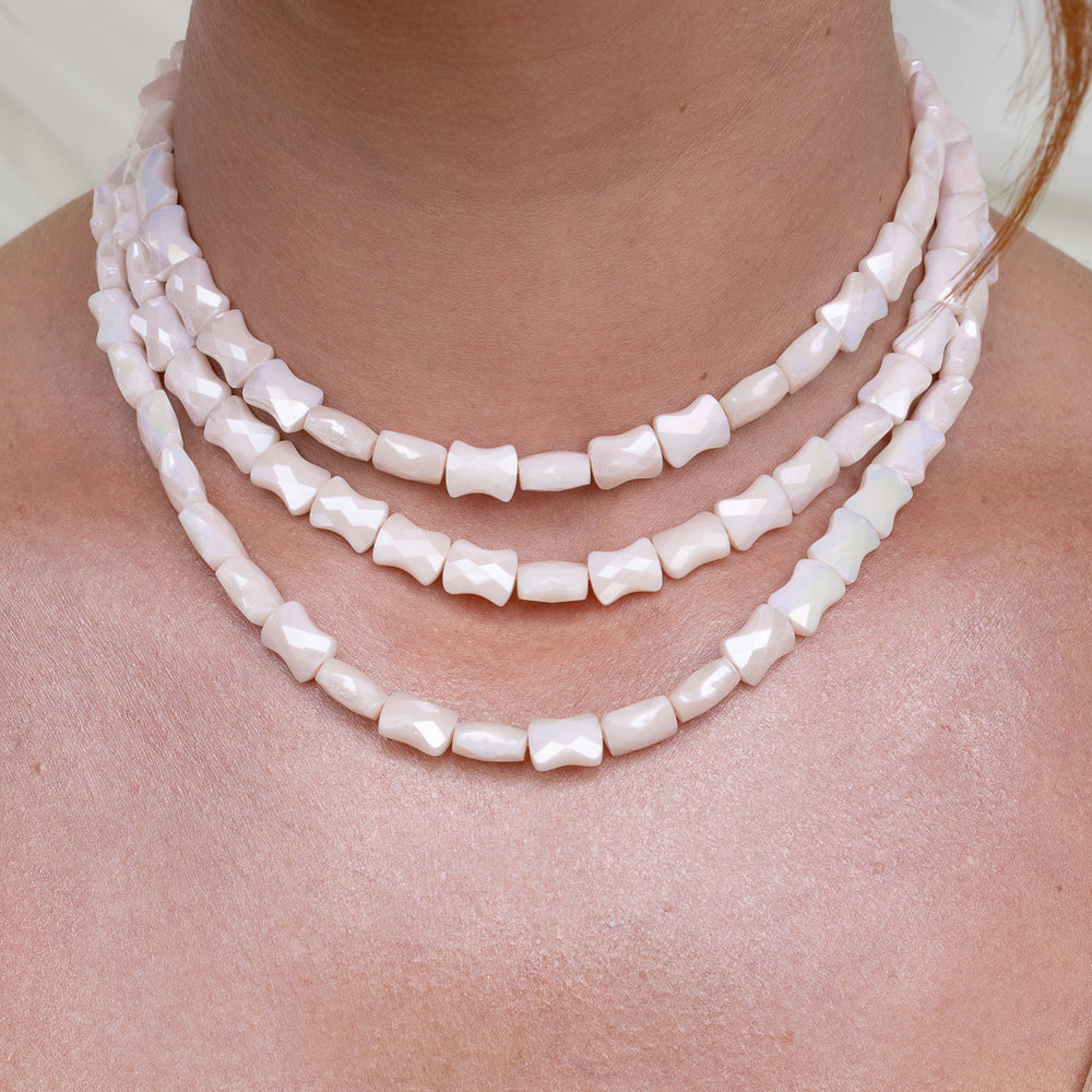 Bone Chilling Jumbo Cream Hourglass Crystal Choker