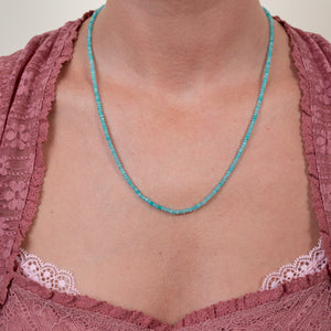 Hooked Itsy Gemstone Adjustable Necklace
