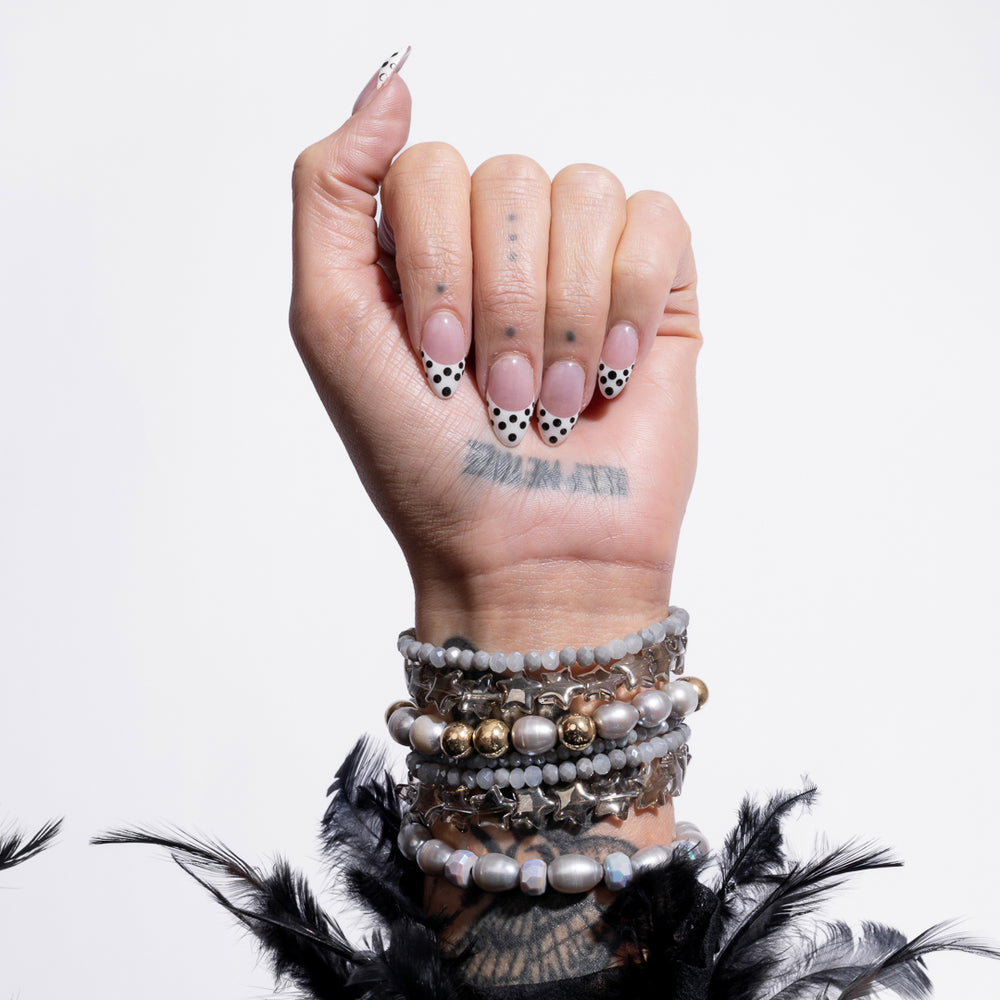 Billboard Gaze Jumbo Gray Star Crystal Bracelet